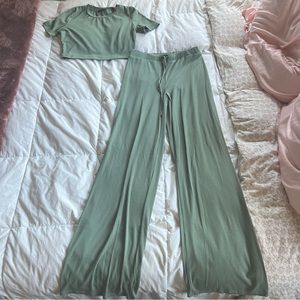 White Fox lounge set